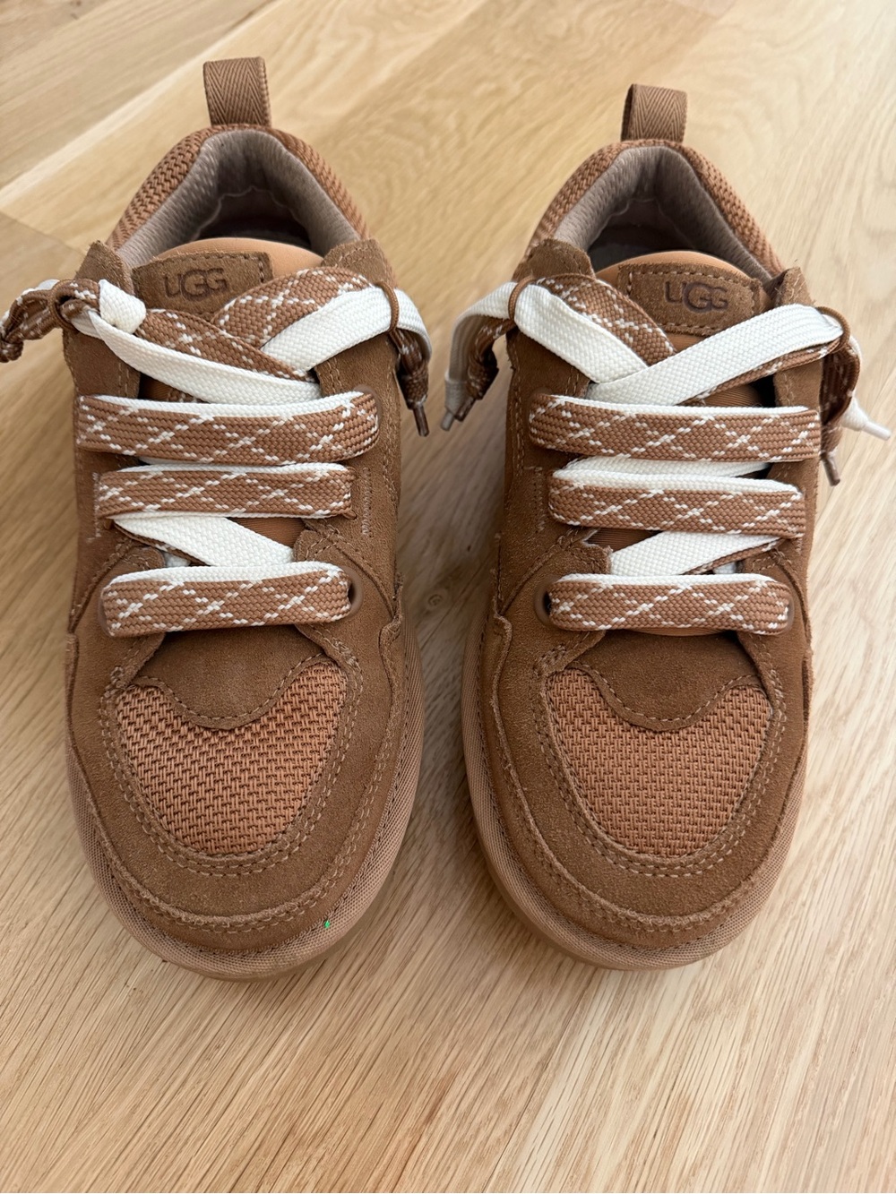 UGG Lo Lowmels Chestnut